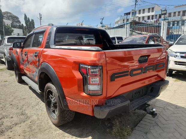 Ford Ranger 2016 - Pre-owned Orange Pickup Truck
