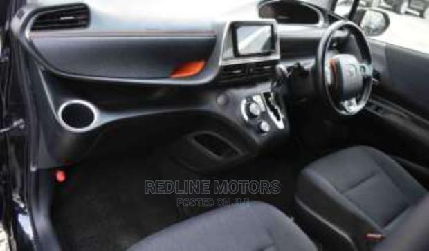 Premium Black 2017 Toyota Sienta - Spacious and Stylish Minivan