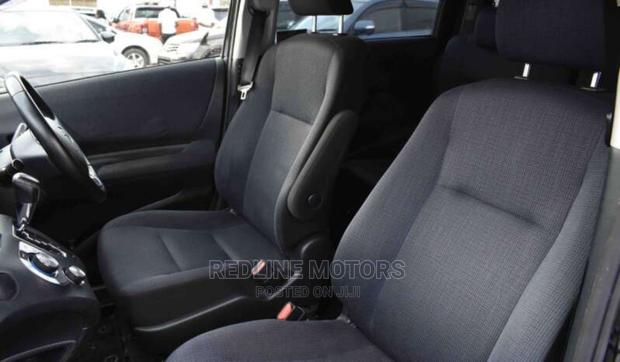 Premium Black 2017 Toyota Sienta - Spacious and Stylish Minivan