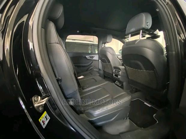 New 2017 Audi Q7 - Sleek Black Edition Available
