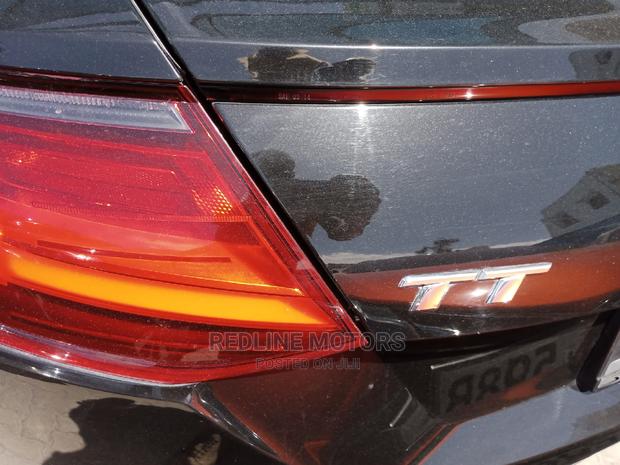 Black Audi TT 2016 - Powerful Driving Experience