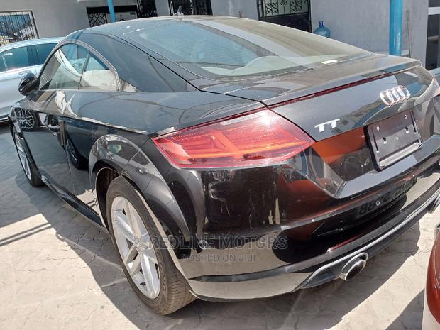 Black Audi TT 2016 - Powerful Driving Experience