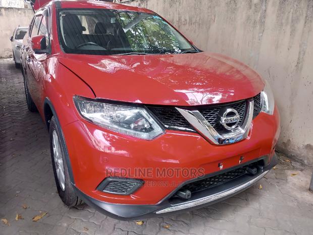 Nissan X-Trail 2016 in Red: Perfect for Family Outings