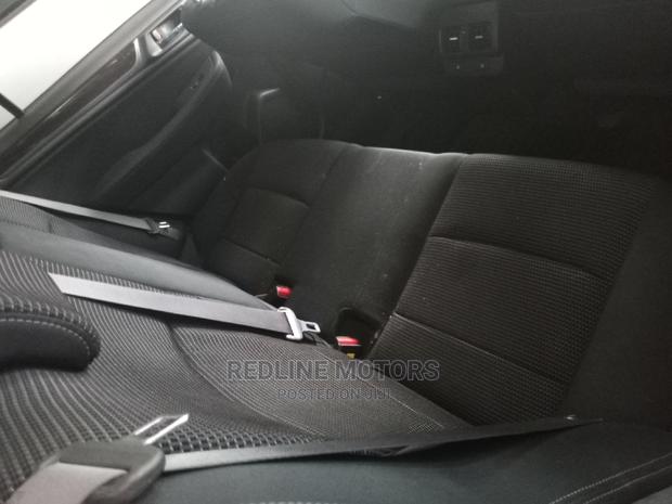 Subaru Legacy 2016 - Black Highlights Edition