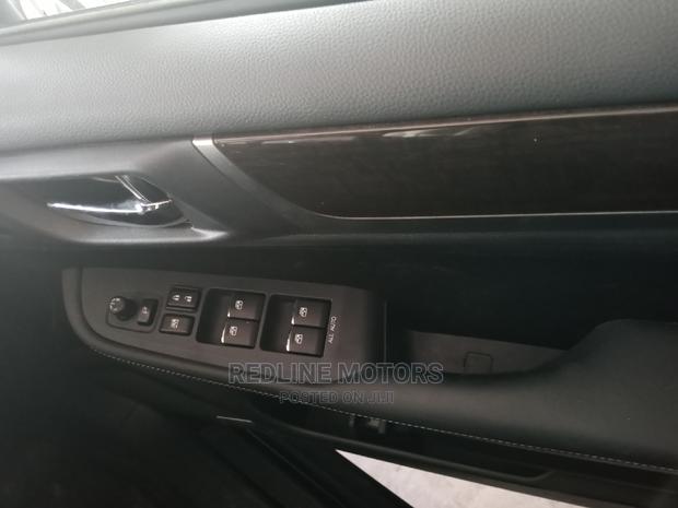 Subaru Legacy 2016 - Black Highlights Edition