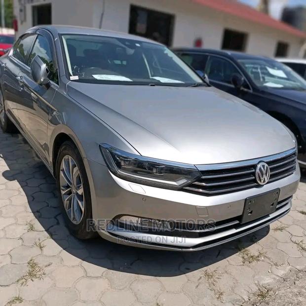 Gold-Trimmed 2016 Passat by Volkswagen