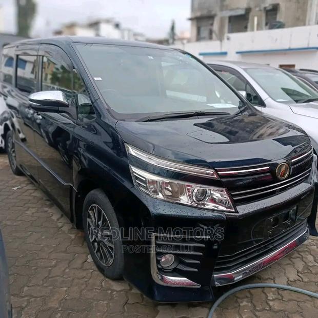 2016 Toyota Voxy Black: Luxury MPV for Sale Now