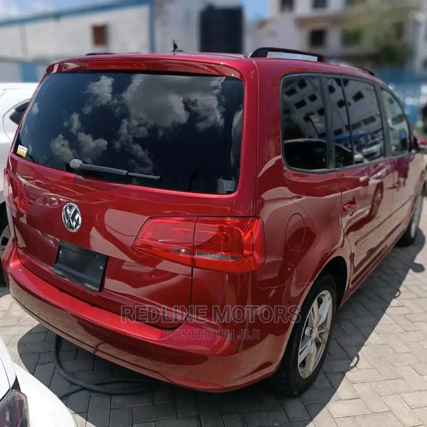 Volkswagen Touran 2016: Stunning Red Edition - Limited Stock!