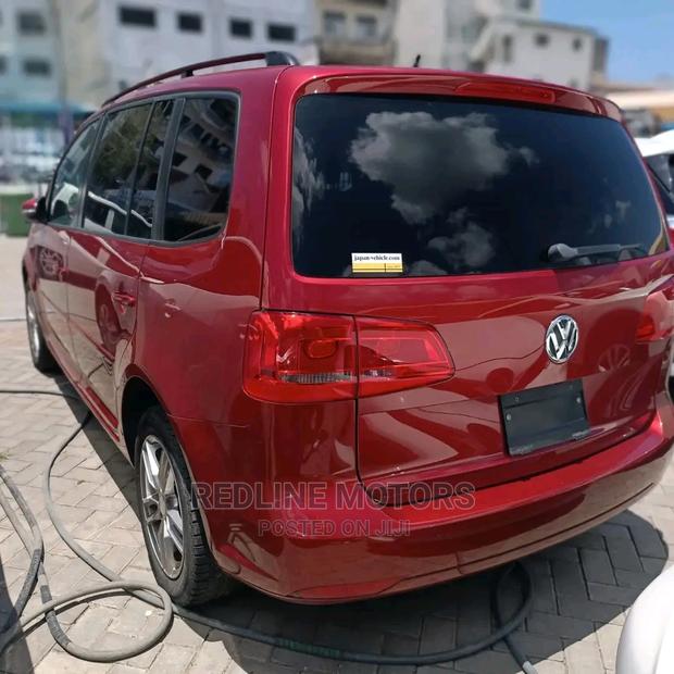 Volkswagen Touran 2016: Stunning Red Edition - Limited Stock!