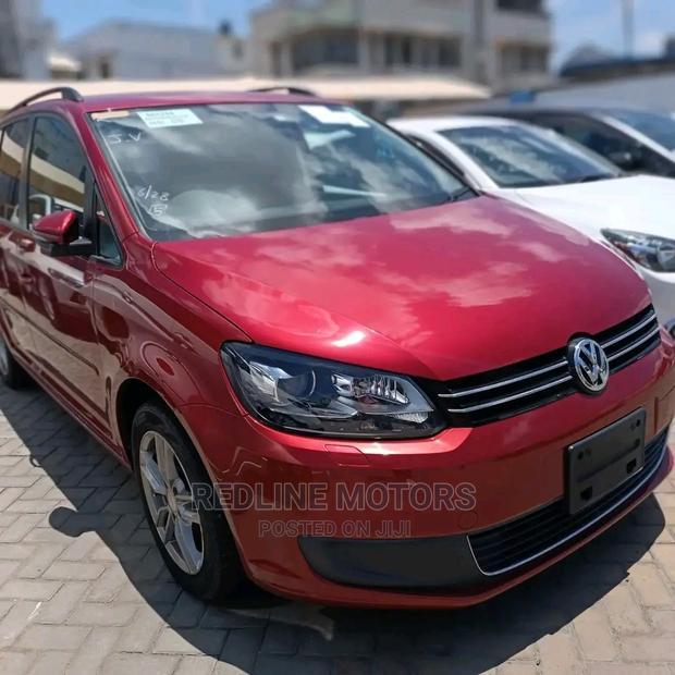 Volkswagen Touran 2016: Stunning Red Edition - Limited Stock!