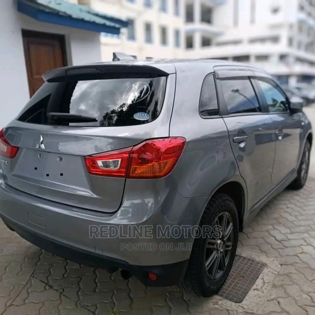 Discover the 2017 Mitsubishi RVR Gray: A Stylish and Practical Compact SUV