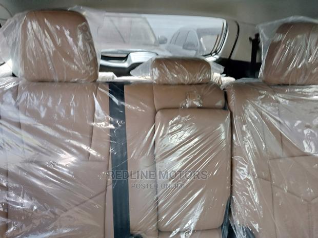 Spacious 3-Row 2018 Toyota Kluger in Gray: Ideal for Large Families