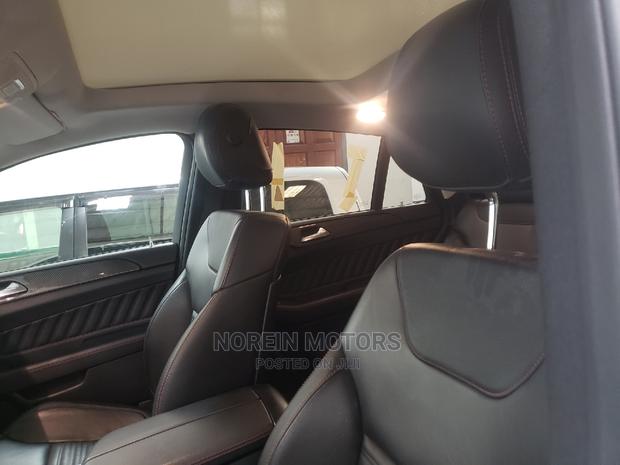 Impressive 2017 White Mercedes-Benz GLE-Class SUV