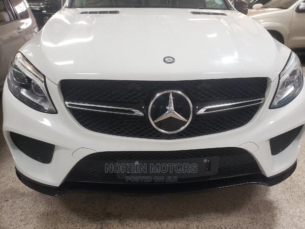 Impressive 2017 White Mercedes-Benz GLE-Class SUV