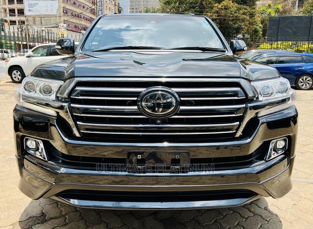 Black 2017 Toyota Land Cruiser V8 4.6 ZX - Premium 4WD SUV
