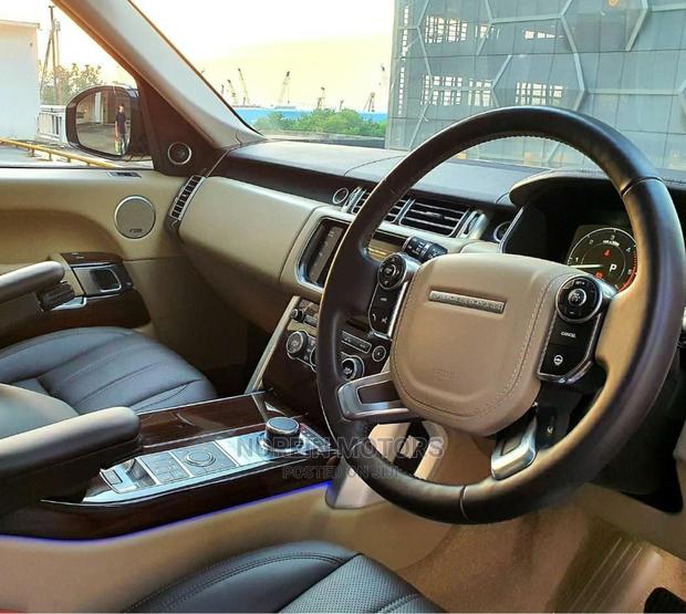 Stylish 2015 Land Rover Range Rover Evoque - White