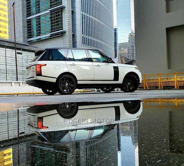 Stylish 2015 Land Rover Range Rover Evoque - White
