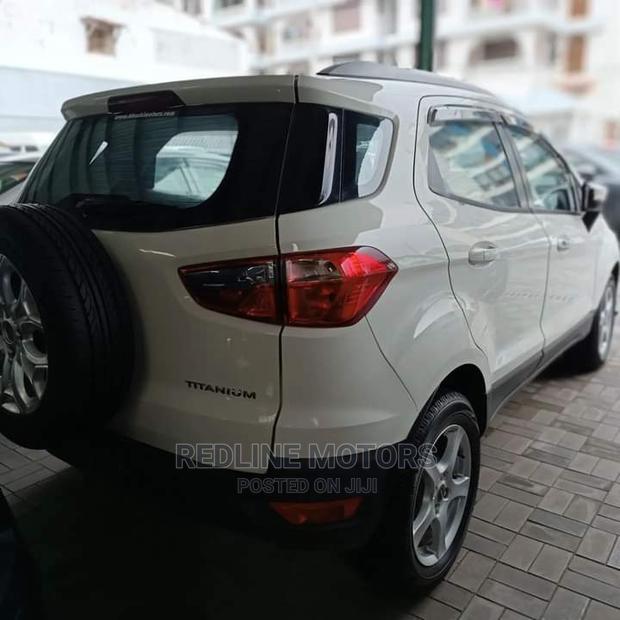 White Ecosport 2016 - Ford's Compact SUV Packed with Features!