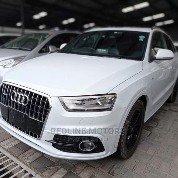 Audi Q3 2017 White - Modern SUV for Your Journey