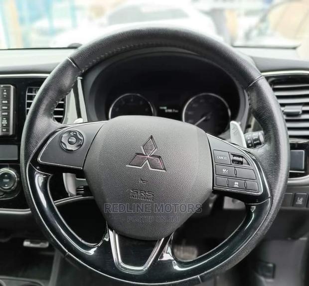 2017 Mitsubishi Outlander Brown SUV - Used Car Listing