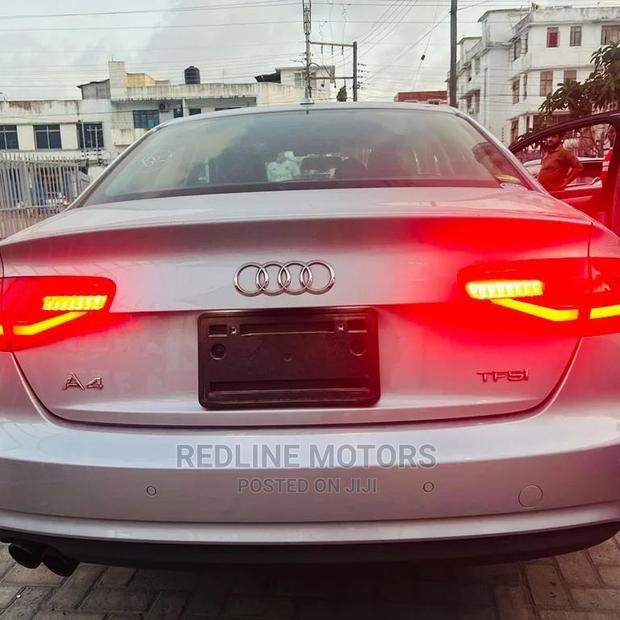 Luxury Silver A4 2016 - Audi's Top-of-the-Line Sedan