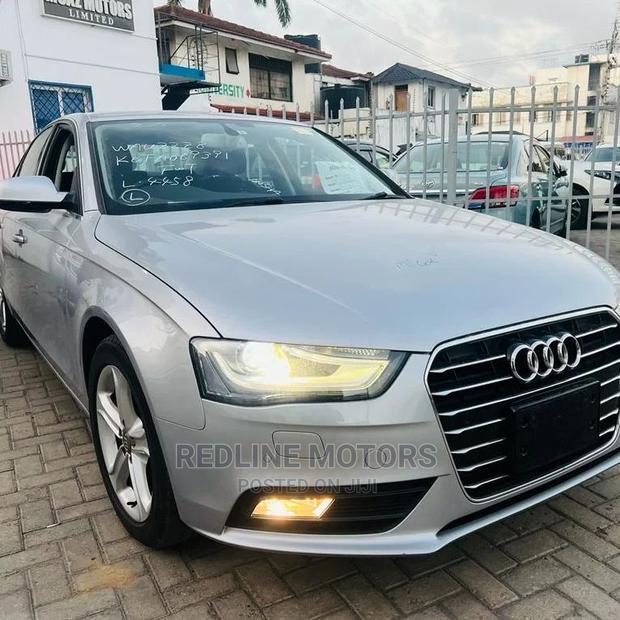 Luxury Silver A4 2016 - Audi's Top-of-the-Line Sedan