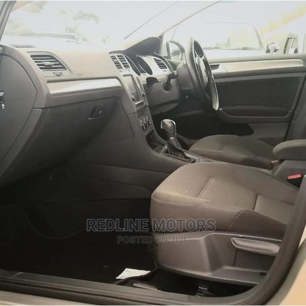 2016 Silver Golf Variant - Volkswagen Golf