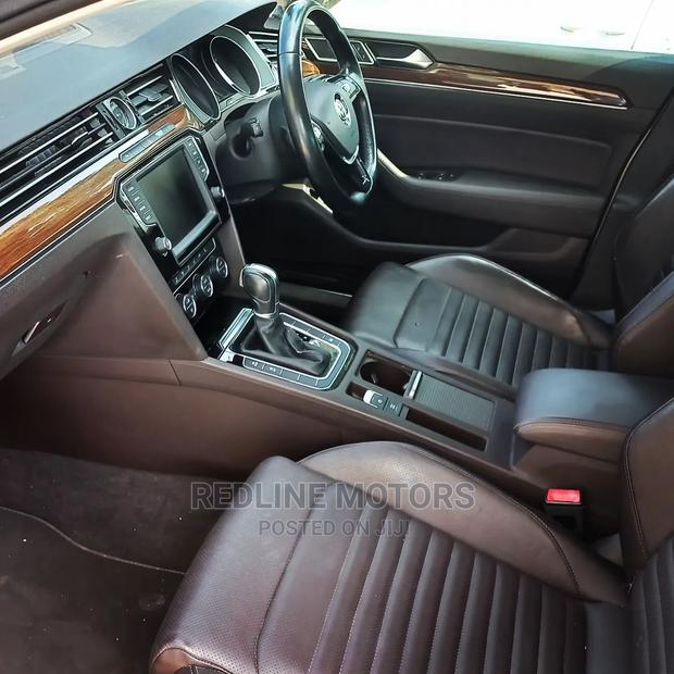 2016 Volkswagen Passat in Gray - Spacious Sedan