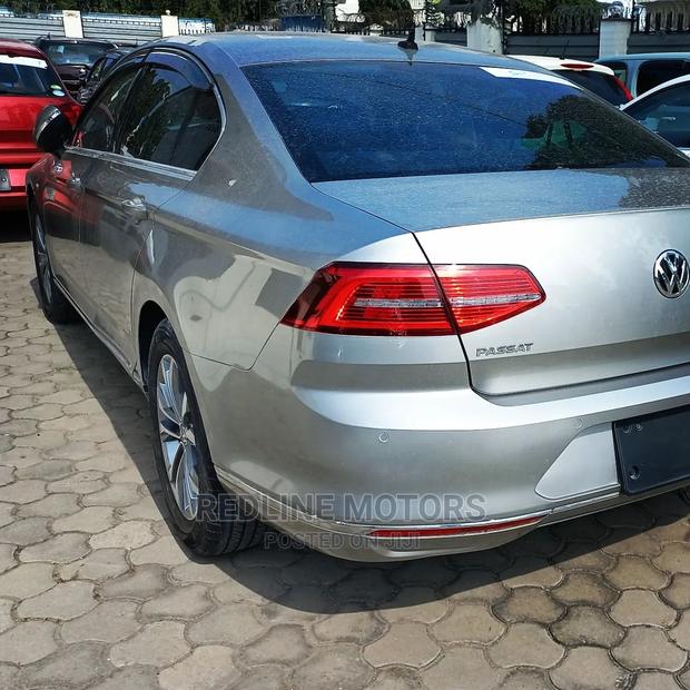 2016 Volkswagen Passat in Gray - Spacious Sedan
