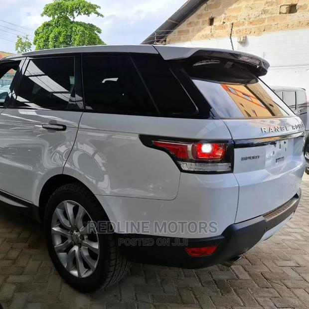 2016 Land Rover Range Rover Sport - Pearl Edition - Premium Off-Road Vehicle