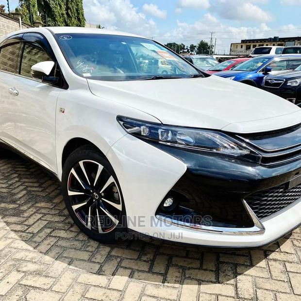 2017 Toyota Harrier in White: Luxury SUV for Sale