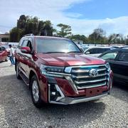 Red 2016 Toyota Land Cruiser Prado: Ultimate Off-road Experience for sale