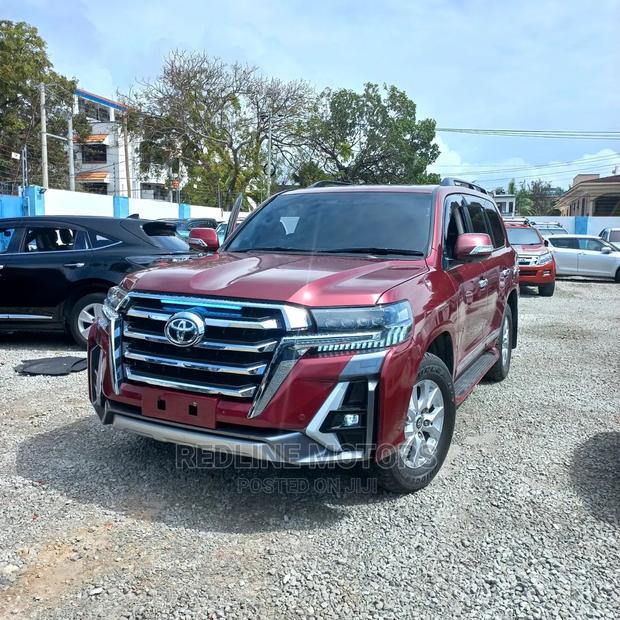 Red 2016 Toyota Land Cruiser Prado: Ultimate Off-road Experience
