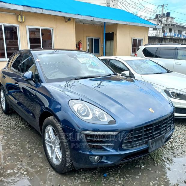 Blue Porsche Macan 2016 - Luxury Performance SUV