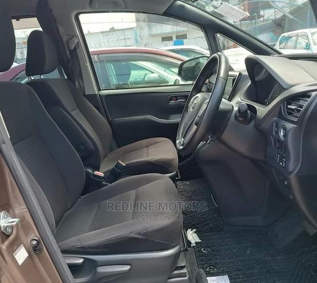 New 2016 Toyota Noah 2.0 AWD - 7-Seater in Brown - Drive Comfortably