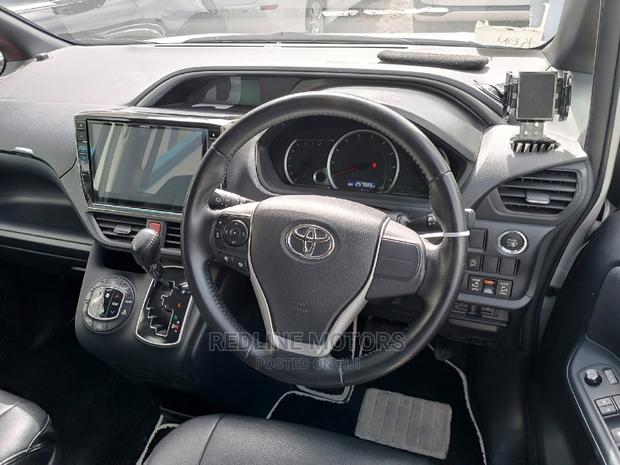 2016 Toyota Voxy White - Efficient and Stylish MPV