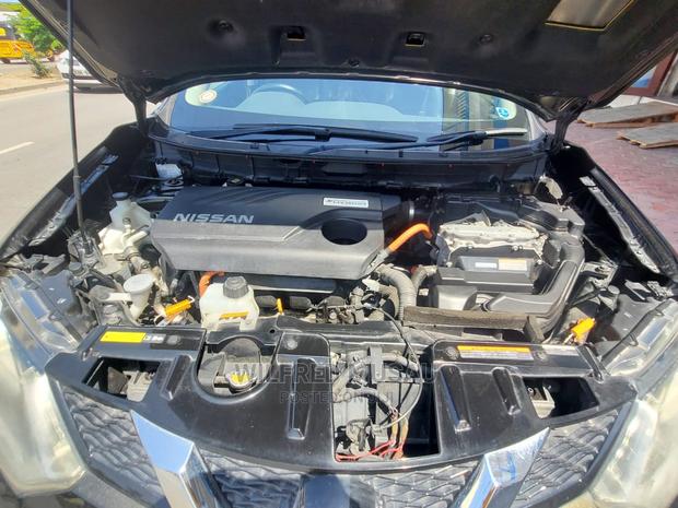 2015 Nissan X-Trail Green SUV - Second-hand Offer