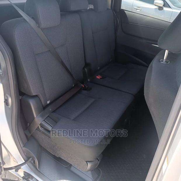 2016 Toyota Sienta Silver: Luxurious Minivan at a Great Price