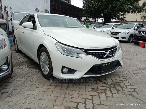2015 Toyota Mark X in Ivory - Stylish, High-End Sedan