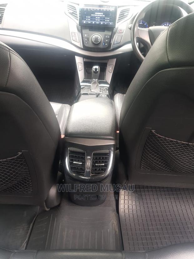 Hyundai I40 2016: Efficient and Powerful Sedan for Every Day
