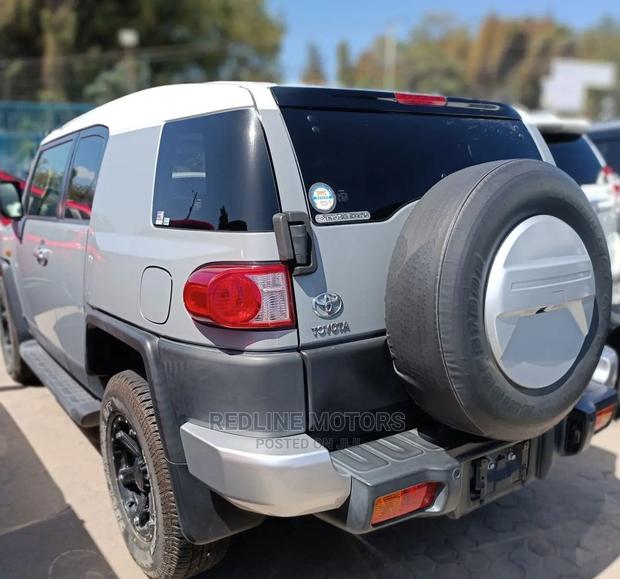 2016 Gray Pre-owned Toyota FJ Cruiser