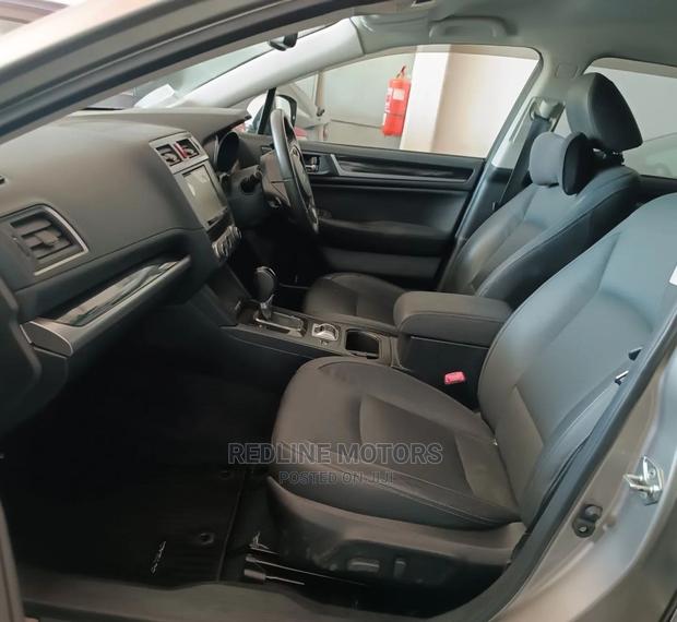 2016 Subaru Outback 2.5i Limited AWD - Used - Silver