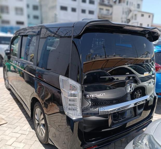 Matt Black Honda Stepwgn 2016: Used SUV Available