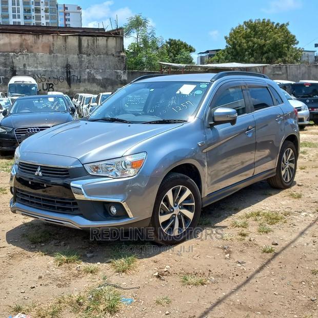 Gray 2016 Mitsubishi RVR: Reliable Compact SUV for Your Family