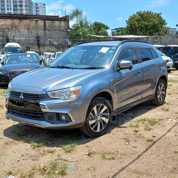 Gray 2016 Mitsubishi RVR: Reliable Compact SUV for Your Family