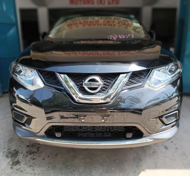 Nissan X-Trail 2016 Matt Black - Blacked-Out Adventure SUV