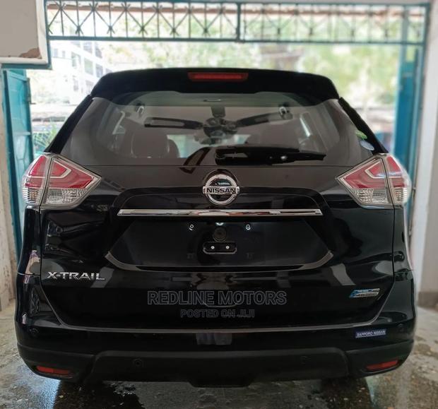Nissan X-Trail 2016 Matt Black - Blacked-Out Adventure SUV