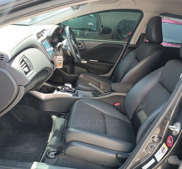 2016 Honda Grace 1.5 Hybrid AWD: Stylish and Efficient
