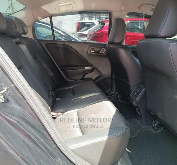 2016 Honda Grace 1.5 Hybrid AWD: Stylish and Efficient