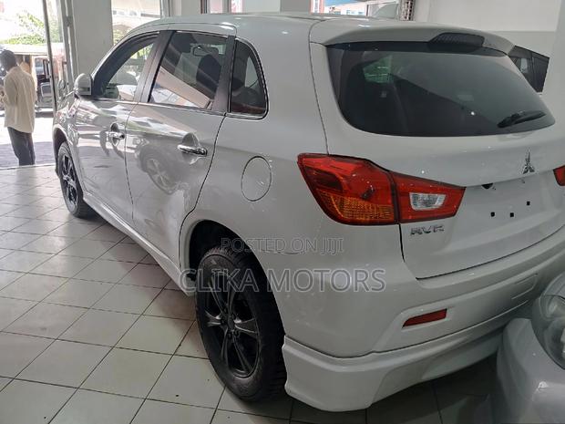 White Mitsubishi RVR 2016 - Premium Compact SUV with Powerful Performance